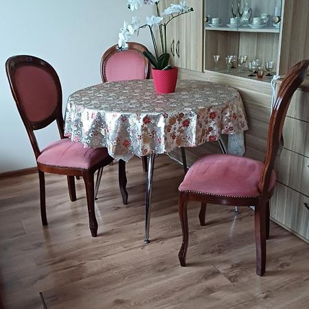 Ziemielu Mols Apartaments/Pirma Linija Pie Juras Liepāja Exterior foto